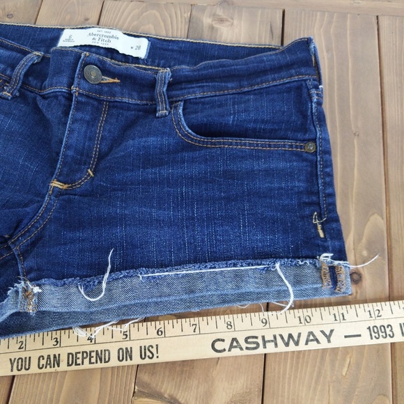 Abercrombie & Fitch Dark Wash Raw Hem Jean Shorts - Picture 6 of 11